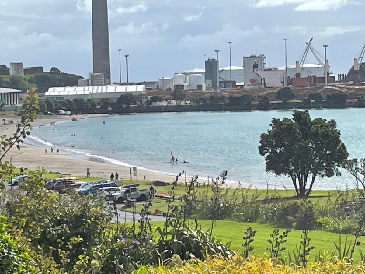Sea Views Walk To Beaches New Plymouth Eksteriør billede